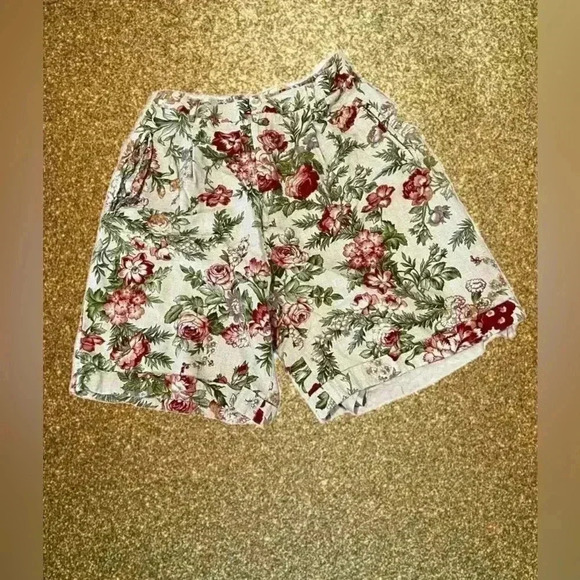 Scott Taylor Floral Bermuda Shorts For Women Size 8 (0177) - Picture 1 of 15